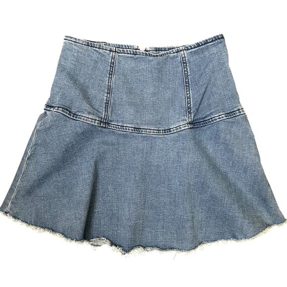 Free People Denim Jean Skirt 0 XS Med Wash Frayed Raw Hem Mini High Waist Cotton - Picture 2 of 10